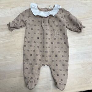 Douuod beige cotton collared romper